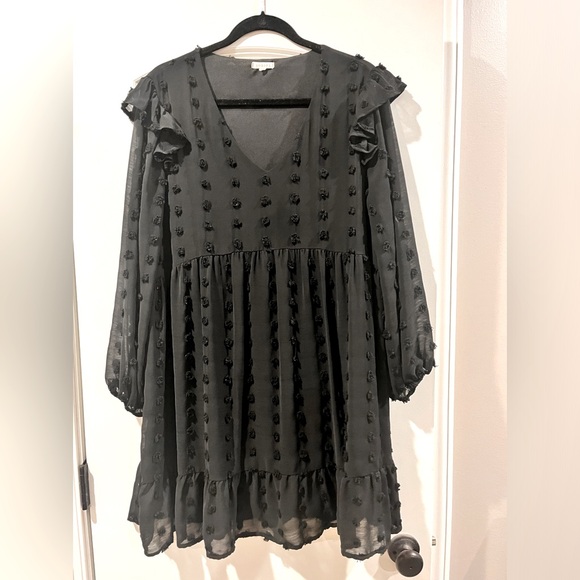 Dress - Picture 1 of 2